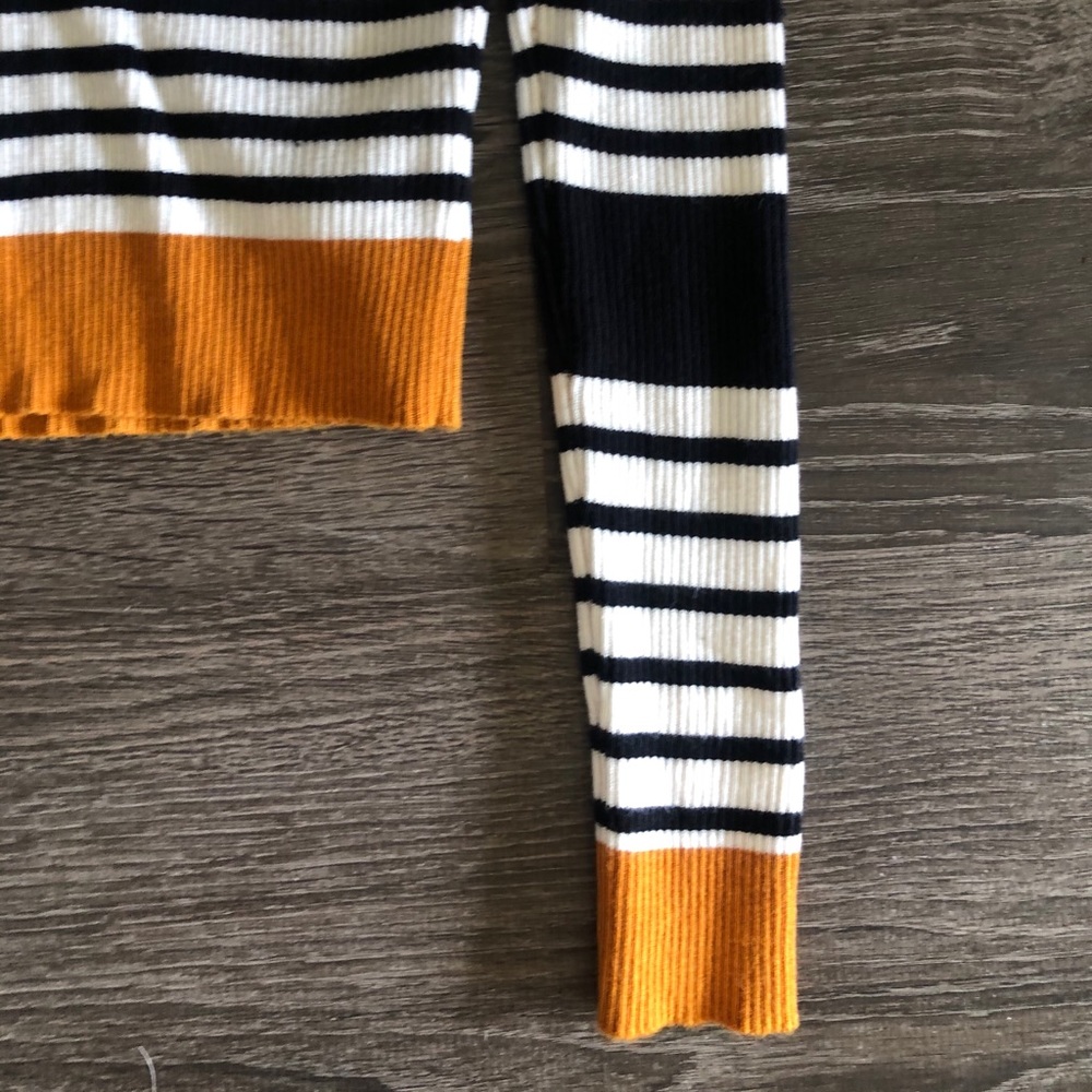 Striped Crop Sweater - Picture 2 of 2